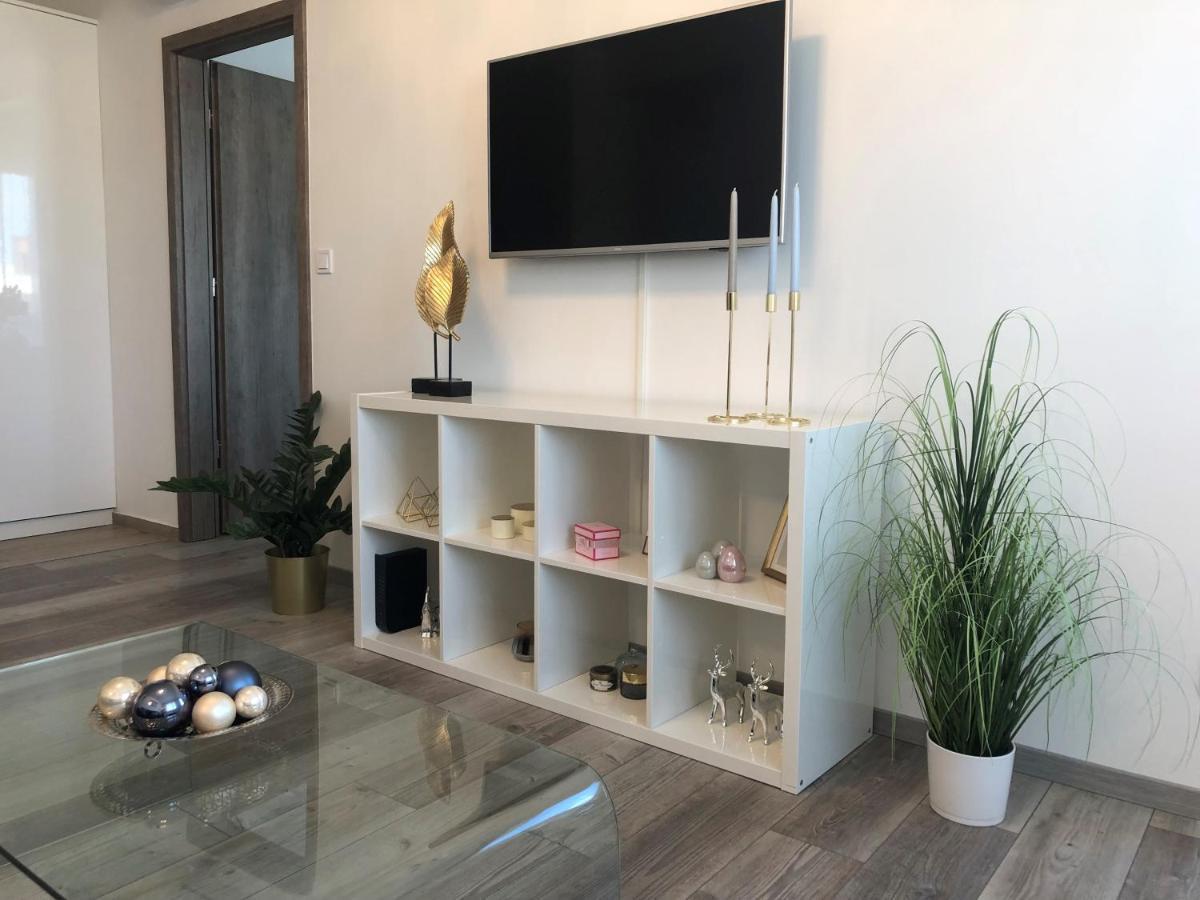 Glamour Apartman タポルツァ エクステリア 写真